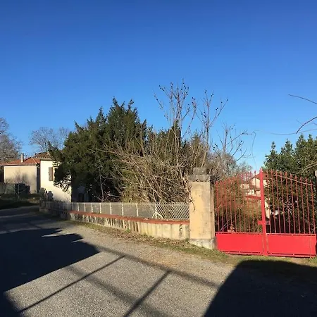 Casa de Férias Lerable Pourpre De La Grotte Au Lion