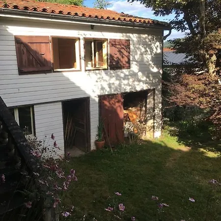 Casa de Férias Lerable Pourpre De La Grotte Au Lion